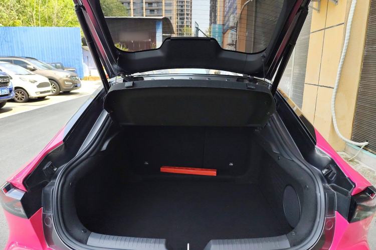 Used CHANGAN UNI-V 2022 1.5T Smart Navigation Version Trunk