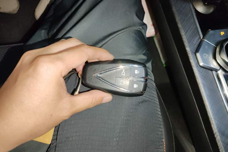 Used CHANGAN UNI-V 2022 1.5T Prestige Version Vehicle Key