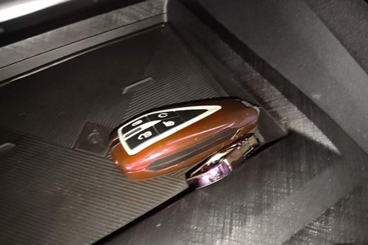 Used CHANGAN UNI-V 2022 1.5T Sport Edition Vehicle Key