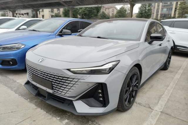 Used CHANGAN UNI-V 2022 1.5T Prestige Version