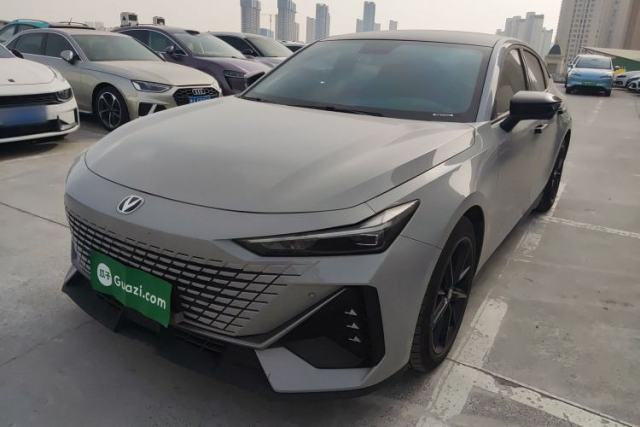 Used CHANGAN UNI-V 2022 1.5T Prestige Version