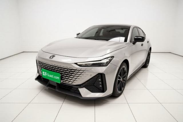 Used CHANGAN UNI-V 2022 1.5T Prestige Version