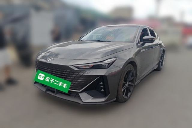 Used CHANGAN UNI-V 2022 1.5T Prestige Version