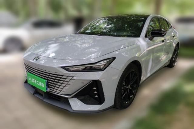 Used CHANGAN UNI-V 2022 1.5T Prestige Version