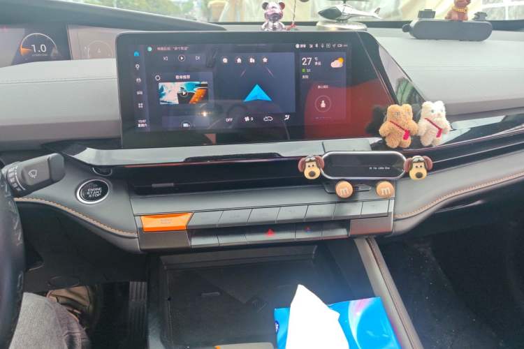 Used CHANGAN UNI-V 2022 1.5T Prestige Version Audio And AC Panel