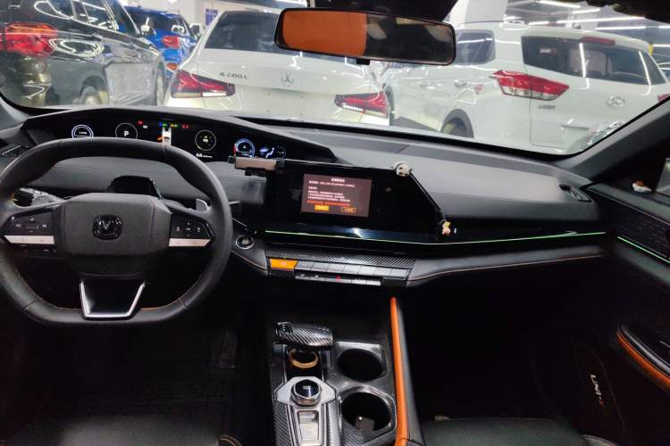 Used CHANGAN UNI-V 2022 1.5T Prestige Version Audio And AC Panel