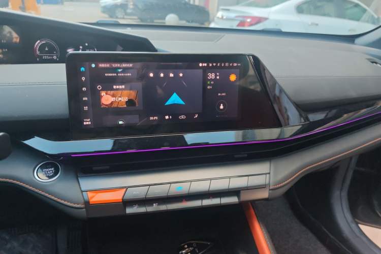 Used CHANGAN UNI-V 2022 1.5T Prestige Version Audio And AC Panel