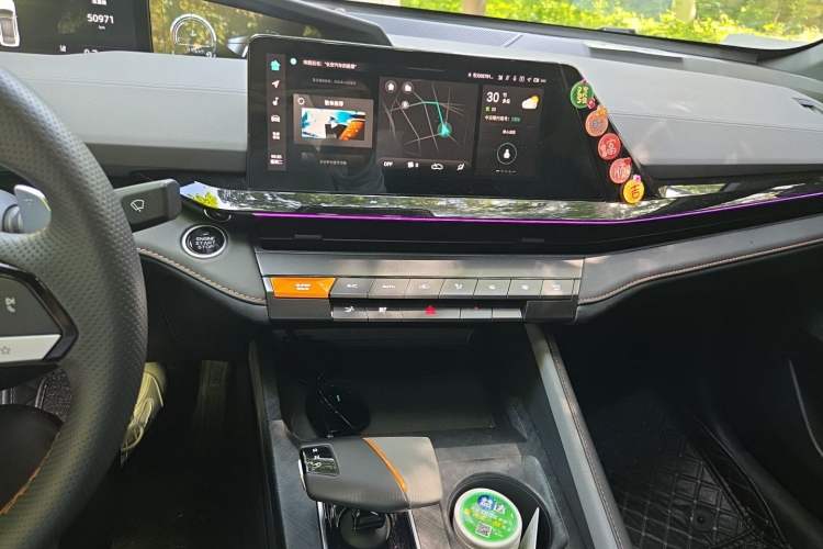Used CHANGAN UNI-V 2022 1.5T Prestige Version Audio And AC Panel