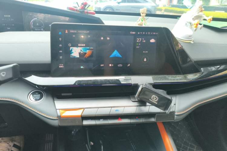 Used CHANGAN UNI-V 2022 1.5T Prestige Version Audio And AC Panel