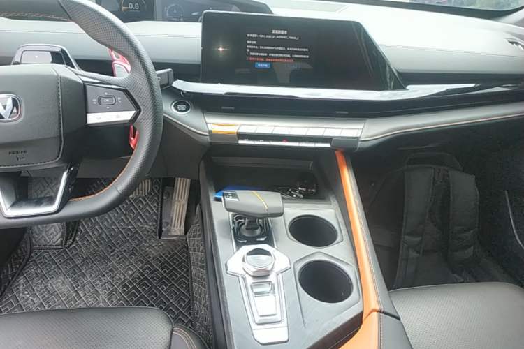 Used CHANGAN UNI-V 2022 1.5T Prestige Version Audio And AC Panel