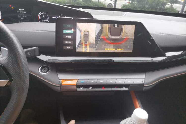 Used CHANGAN UNI-V 2022 1.5T Smart Navigation Version Audio And AC Panel