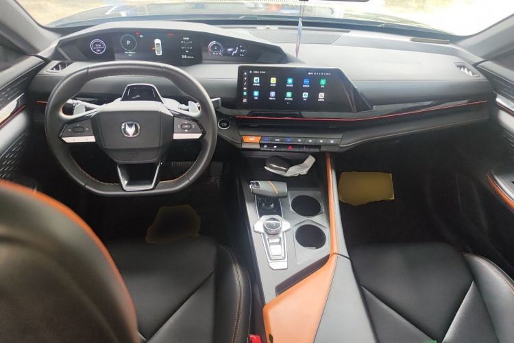 Used CHANGAN UNI-V 2022 1.5T Prestige Version Center Console