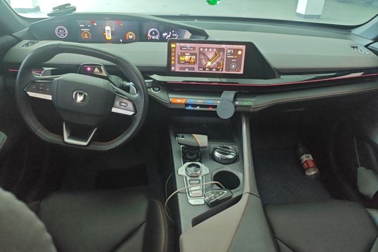 Used CHANGAN UNI-V 2022 1.5T Smart Navigation Version Center Console