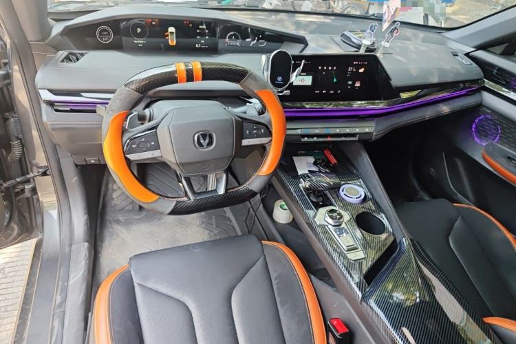 Used CHANGAN UNI-V 2022 2.0T Sporty Version Center Console