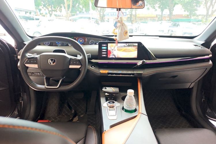 Used CHANGAN UNI-V 2022 1.5T Smart Navigation Version Center Console