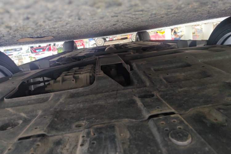 Used CHANGAN UNI-V 2022 1.5T Prestige Version Chassis Front