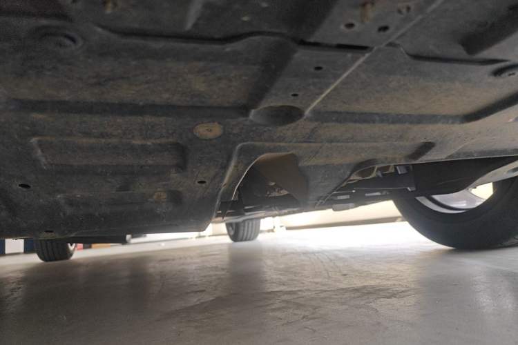 Used CHANGAN UNI-V 2022 1.5T Smart Navigation Version Chassis Front