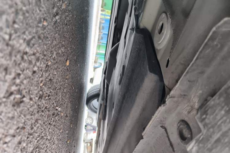 Used CHANGAN UNI-V 2022 1.5T Prestige Version Chassis Front Left