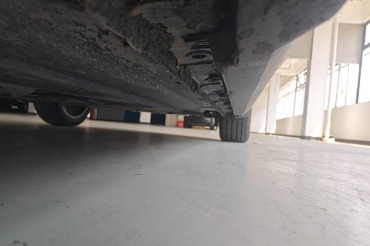 Used CHANGAN UNI-V 2022 1.5T Smart Navigation Version Chassis Front Left