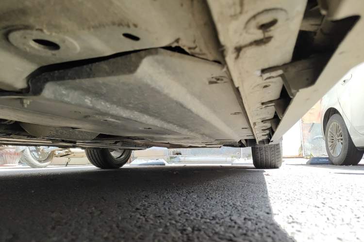 Used CHANGAN UNI-V 2022 1.5T Prestige Version Chassis Front Left