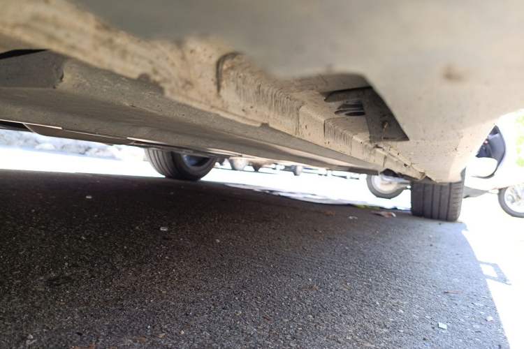 Used CHANGAN UNI-V 2022 1.5T Prestige Version Chassis Front Left