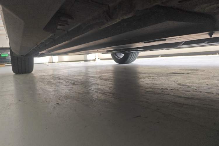 Used CHANGAN UNI-V 2022 1.5T Smart Navigation Version Chassis Front Right