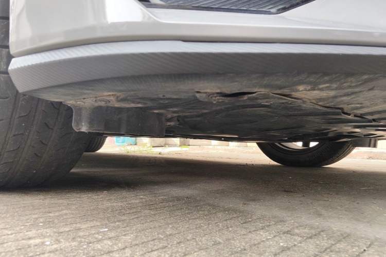 Used CHANGAN UNI-V 2022 1.5T Prestige Version Chassis Front Right