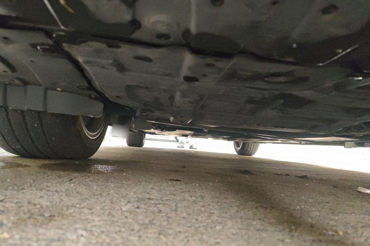 Used CHANGAN UNI-V 2022 1.5T Prestige Version Chassis Front Right