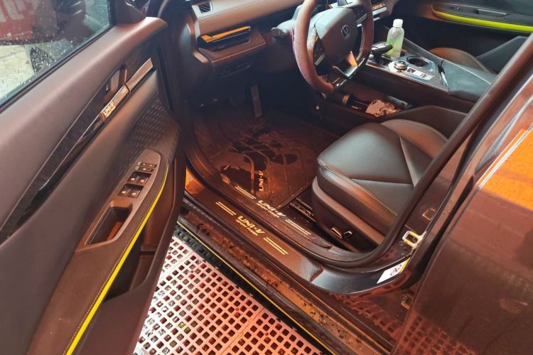 Used CHANGAN UNI-V 2022 1.5T Sport Edition Driver Seat