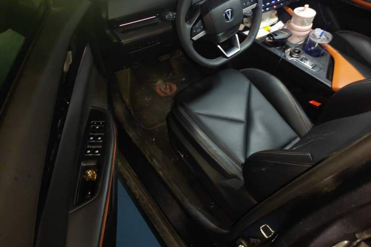Used CHANGAN UNI-V 2022 1.5T Prestige Version Driver Seat