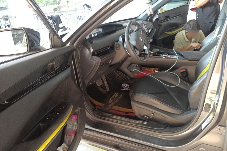 Used CHANGAN UNI-V 2022 1.5T Sport Edition Driver Seat