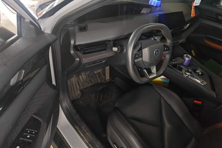 Used CHANGAN UNI-V 2022 1.5T Sport Edition Driver Seat