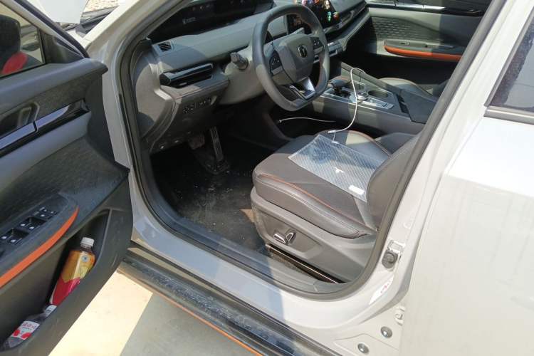 Used CHANGAN UNI-V 2022 1.5T Sport Edition Driver Seat