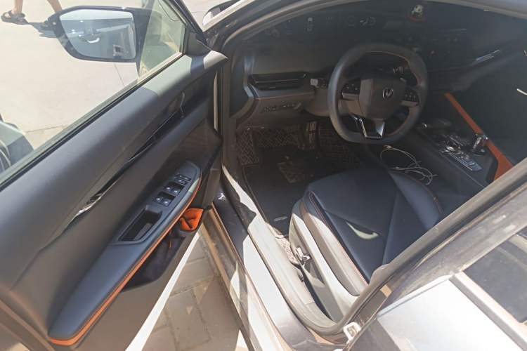 Used CHANGAN UNI-V 2022 1.5T Prestige Version Driver Seat