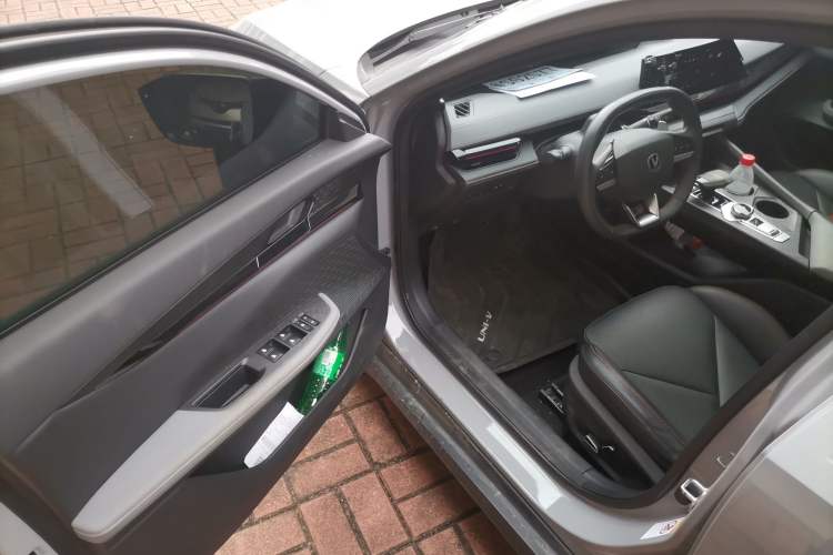 Used CHANGAN UNI-V 2022 1.5T Prestige Version Driver Seat