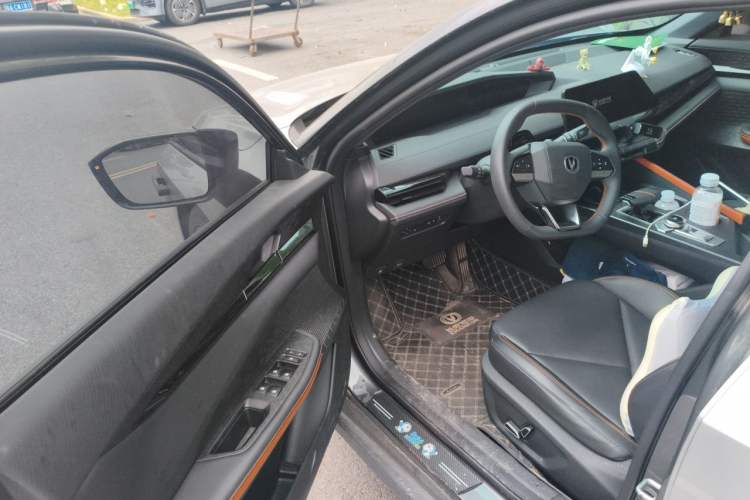 Used CHANGAN UNI-V 2022 1.5T Prestige Version Driver Seat