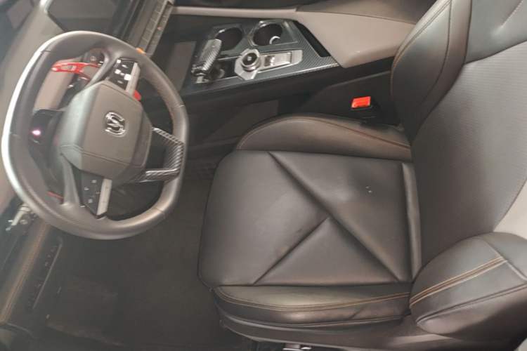Used CHANGAN UNI-V 2022 1.5T Prestige Version Driver Seat