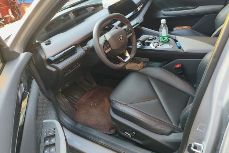 Used CHANGAN UNI-V 2022 1.5T Prestige Version Driver Seat