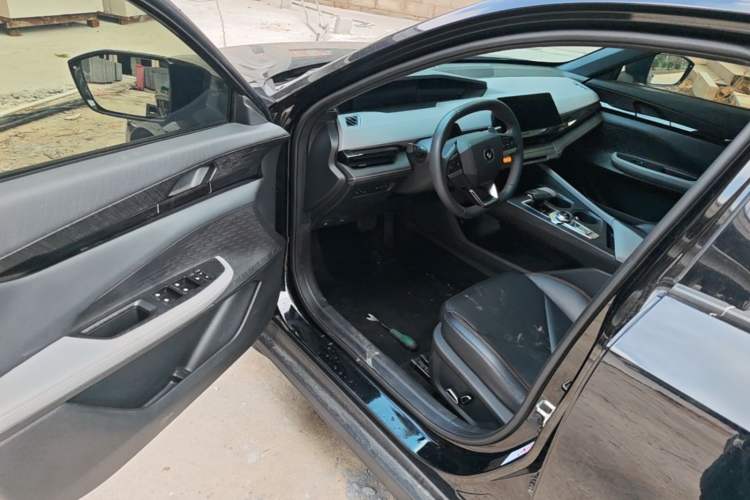 Used CHANGAN UNI-V 2022 1.5T Prestige Version Driver Seat