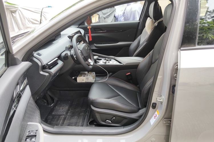 Used CHANGAN UNI-V 2022 1.5T Prestige Version Driver Seat