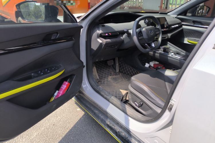 Used CHANGAN UNI-V 2022 1.5T Sport Edition Driver Seat