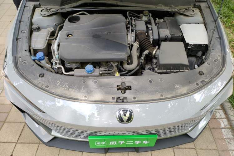 Used CHANGAN UNI-V 2022 1.5T Prestige Version Engine Bay