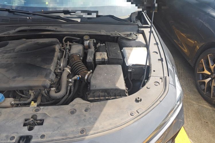 Used CHANGAN UNI-V 2022 1.5T Sport Edition Engine Bay Left