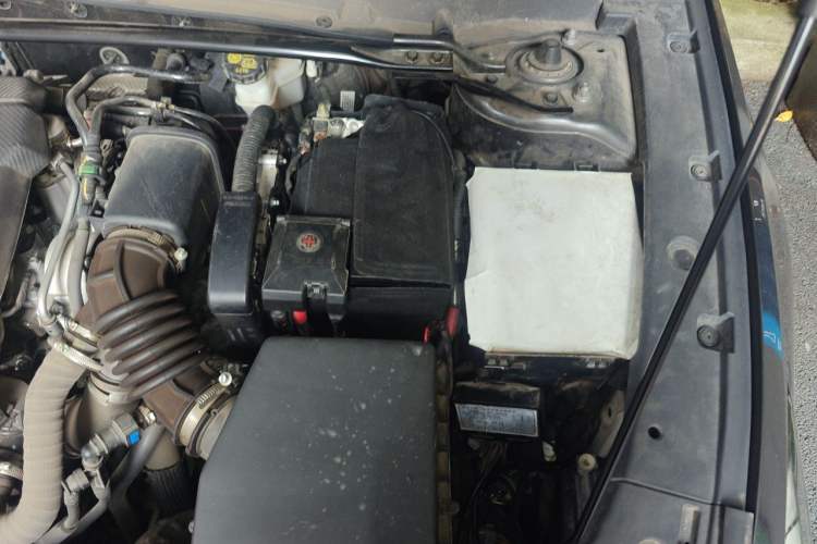Used CHANGAN UNI-V 2022 1.5T Sport Edition Engine Bay Left