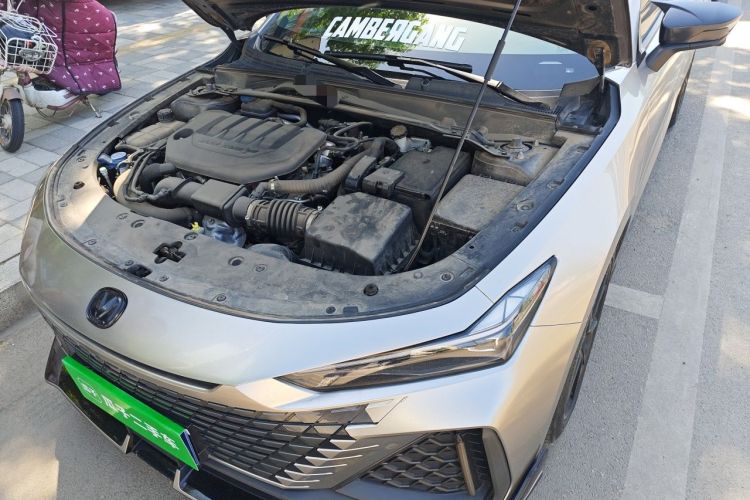 Used CHANGAN UNI-V 2022 2.0T Leading-Speed Edition Engine Bay Left
