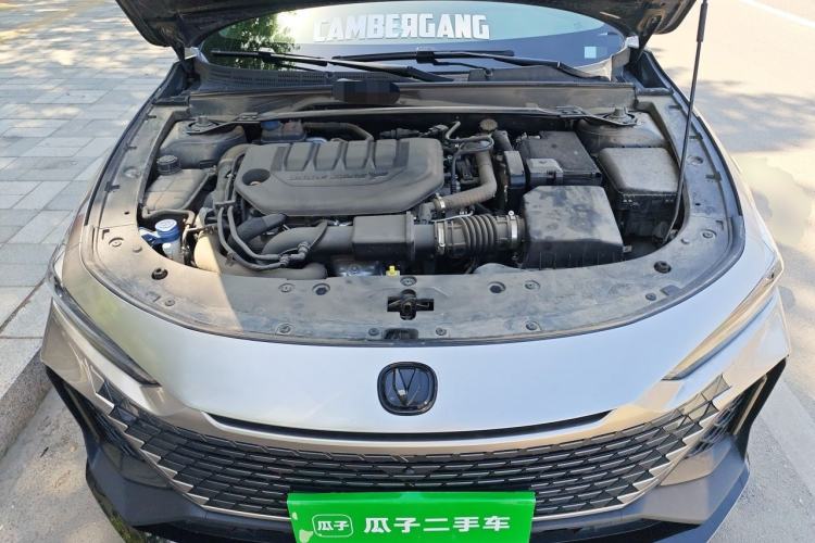 Used CHANGAN UNI-V 2022 2.0T Leading-Speed Edition Engine Bay