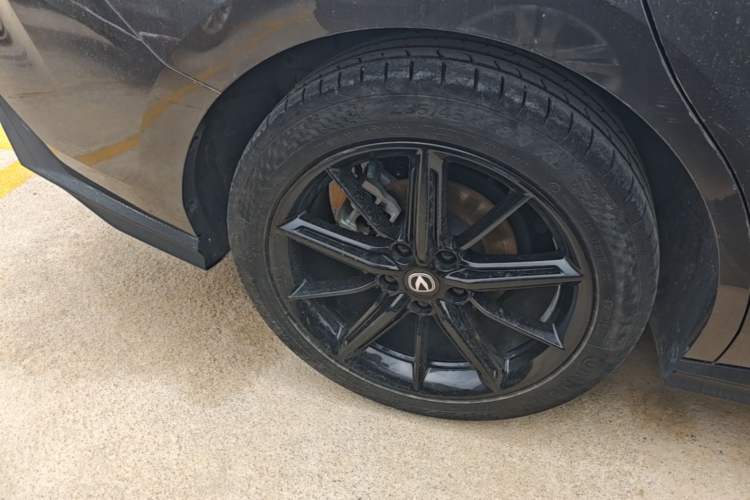 Used CHANGAN UNI-V 2022 1.5T Prestige Version Exterior 3