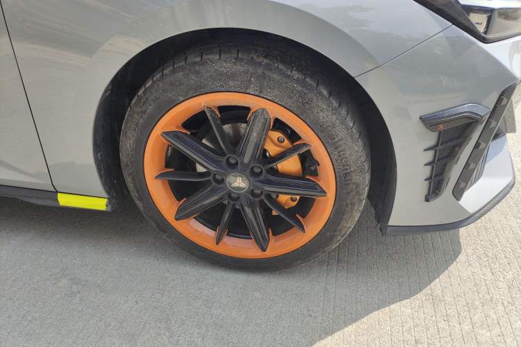 Used CHANGAN UNI-V 2022 1.5T Prestige Version Exterior 4
