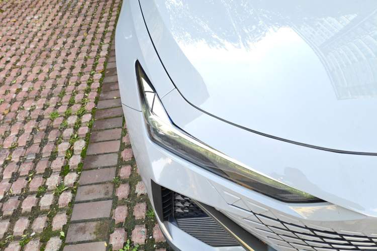Used CHANGAN UNI-V 2022 1.5T Prestige Version Exterior 6