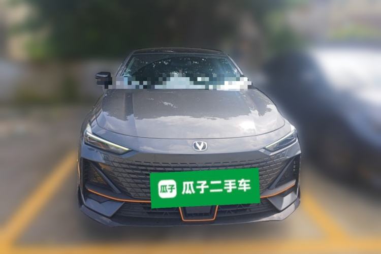 Used CHANGAN UNI-V 2022 1.5T Sport Edition Front